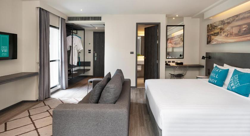 Image of Superior Double 8