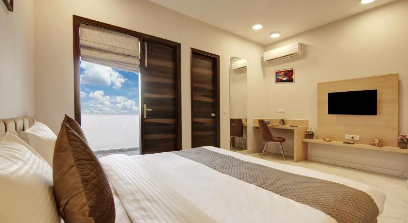 Limewood Stay - Corporate Huda City Centre - image 34