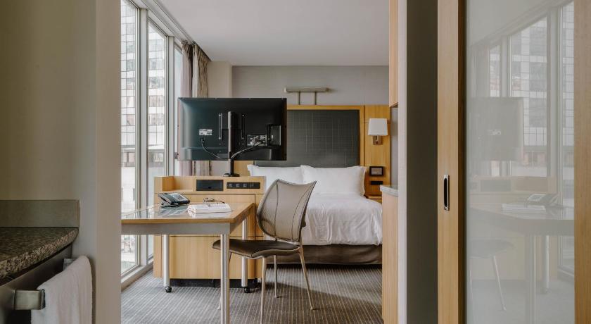 Image of One Room Suite 1