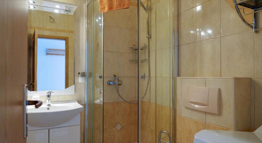 Sea view Apartment for 24 people - family - image 10