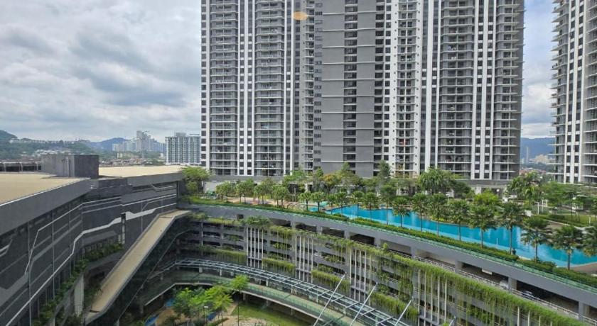 Kepong Cozy Mordern Homestay 5min Desa Park UPC10 - image 10