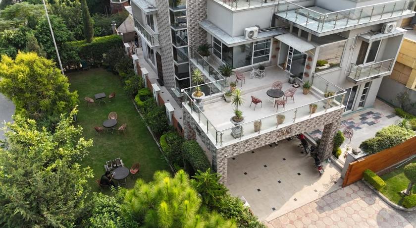 Canadian Inn E-11  Islamabad - image 11