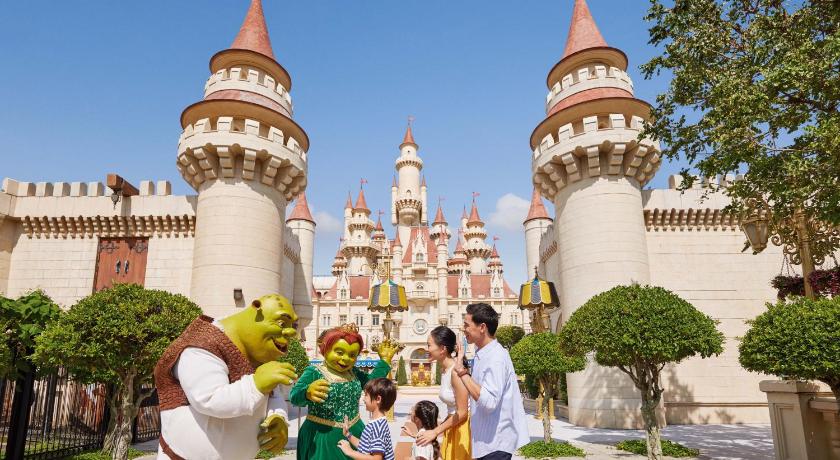 Image of 3D2N Multi Attractions Package - Deluxe Room with complimentary One-Day Tickets for 2 Adults to Universal Studios Singapore & Adventure Cove Waterpark 10
