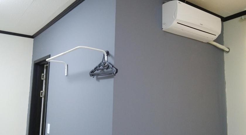 Image of Twin (en-suite) 2 Single Beds 17
