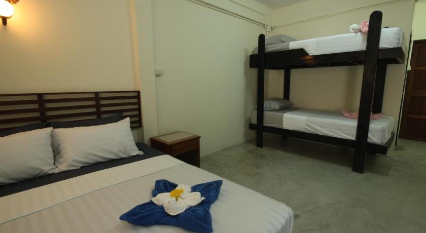 Image of Family Room 12