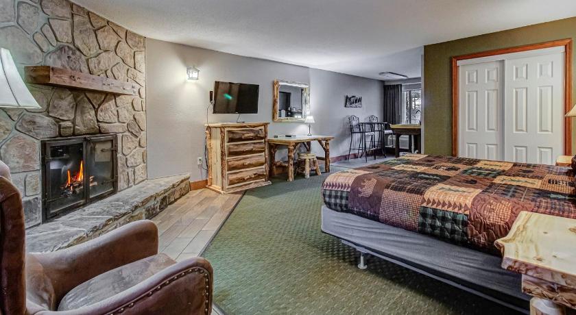 Image of Honeymoon Suite 0