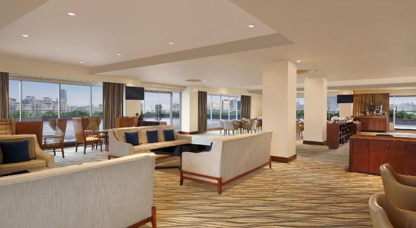 Image of Presidential Suite,1 King, City view 3