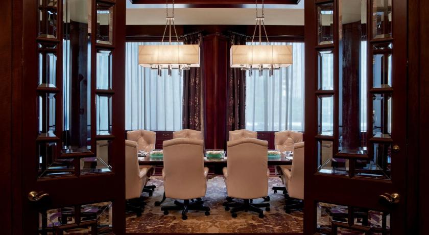 애틀랜타 (GA) 리츠칼튼, 애틀란타 (The Ritz-Carlton, Atlanta) 5성급 호텔 로비