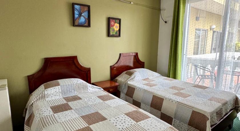 Image of Twin Room 1