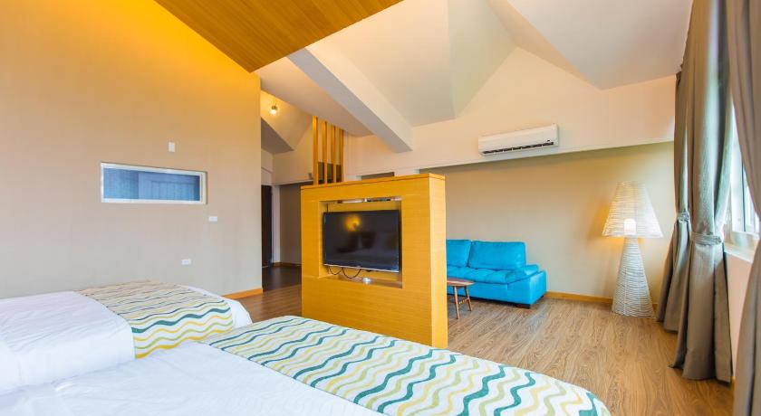 Image of Quadruple Mountain View Room 1