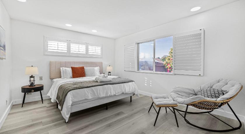 Charming single-story 3Brs 2bth home S-SF