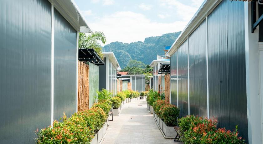 Summer Club and Hostel Ao Nang - image 7
