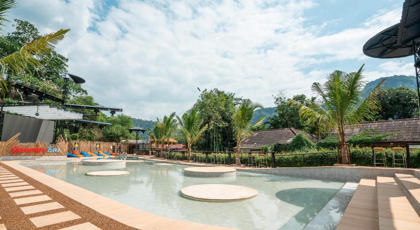 Summer Club and Hostel Ao Nang - image 3