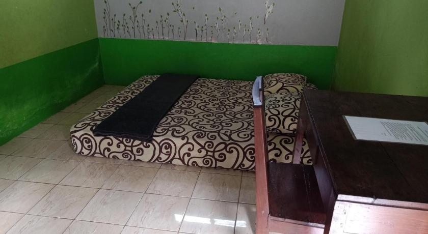 Image of Double Room with Shared Bathroom 5