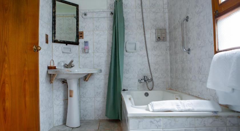 Image of Two-Bedroom Apartment (4 Adults) 10