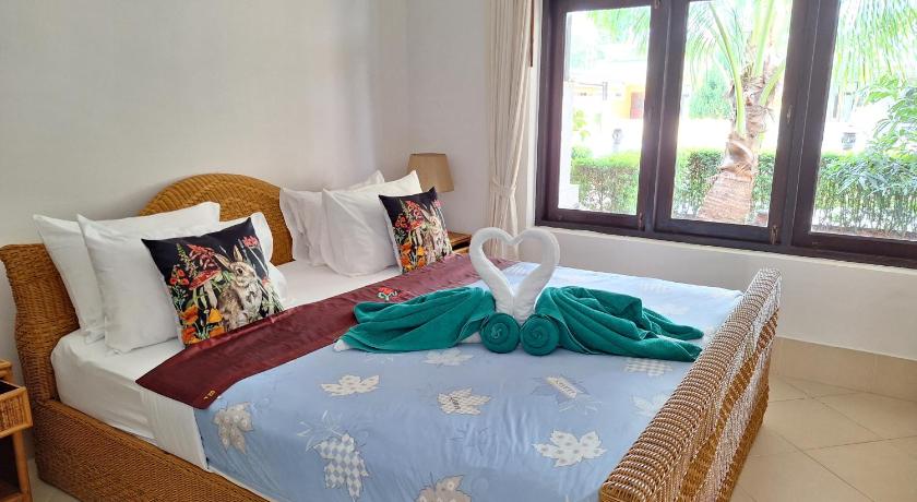 Image of Apartment with Pool View 0