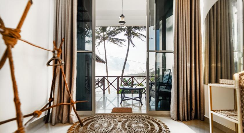 We Are Surfers Hotel - image 2