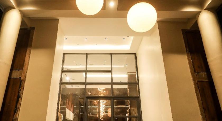 アガルタラ HOTEL NOAH SPIRE 4つ星 ホテル スイート