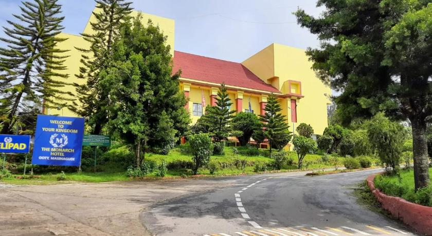 The Monarch Hotel - image 2