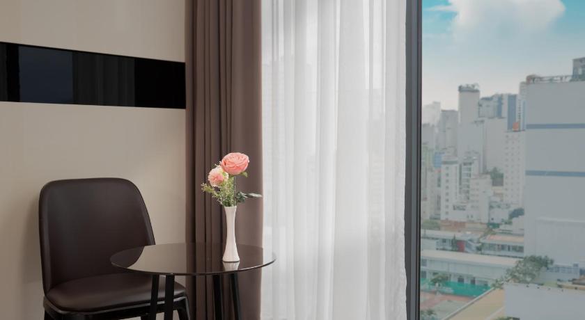 Image of Deluxe Double or Twin Room with City View 16