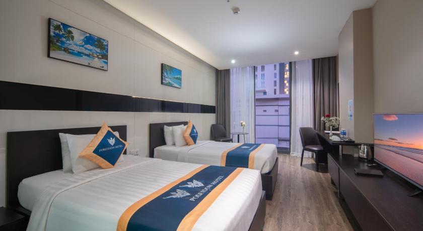 Image of Deluxe Double or Twin Room with City View 9