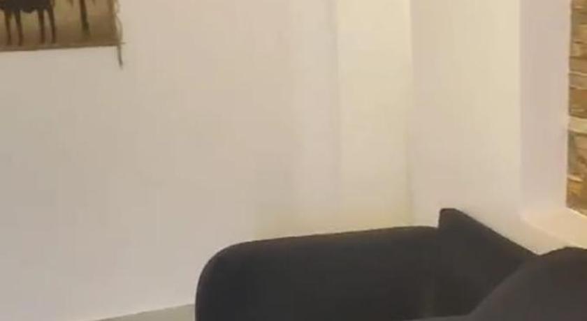 Digital Nomad Hub - Wifi Available - image 31