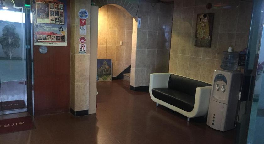 Prince Hotel photo