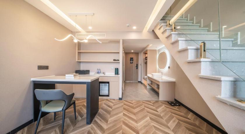 Yunmulijin Sky High Riverview Hotel Chongqing Jiefangbei Raffles Plaza - image 16