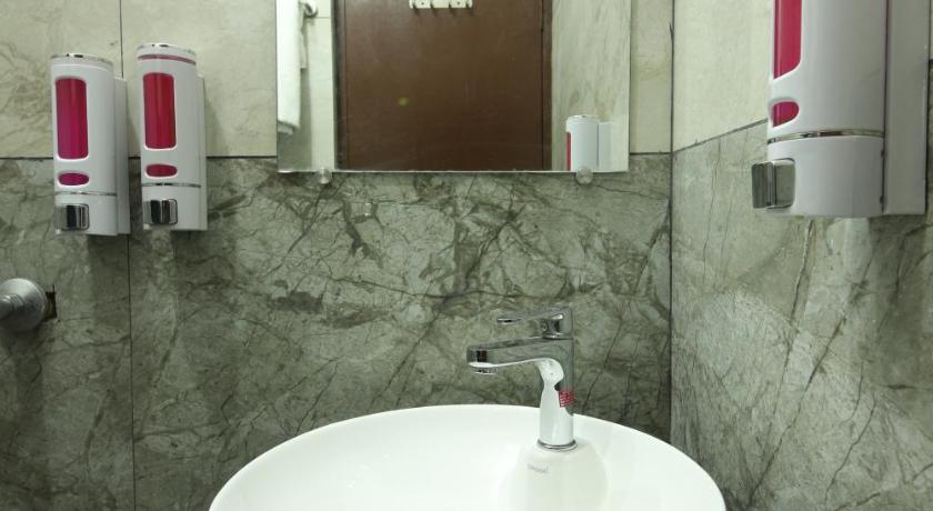 Perfectstayz Dhruv Nanda - image 26