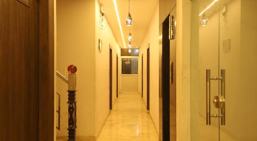 Perfectstayz Dhruv Nanda - image 14
