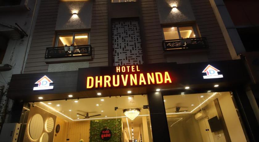 Perfectstayz Dhruv Nanda - image 10