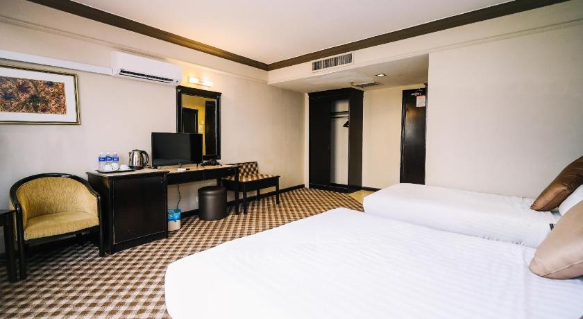 รูปของดีลักซ์ สำหรับ 3 คน (Deluxe Triple Room) 5