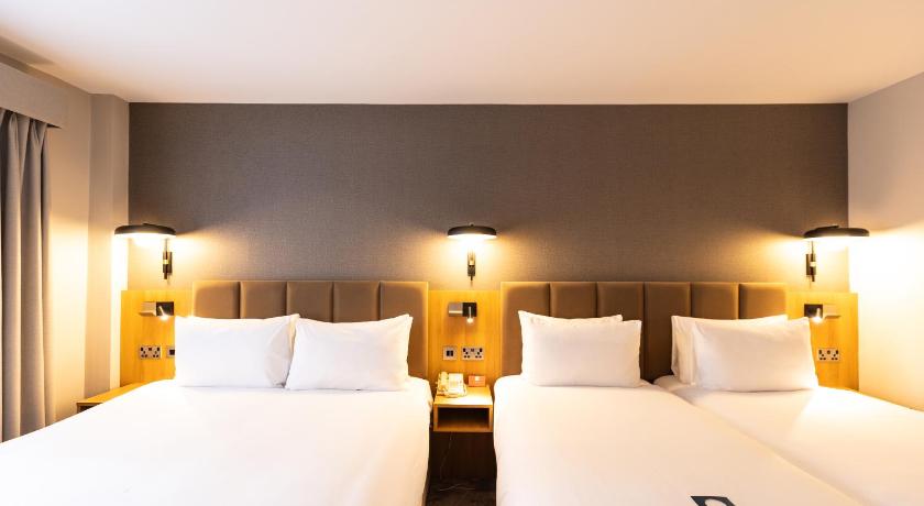 Immagine di Camera Premium con 2 Letti Matrimoniali (Premium Double Room with Two Double Beds) 6