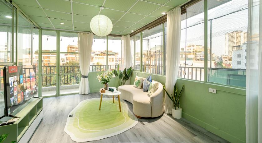 Hanoi Luxe Paradise Residence 76 To Ngoc Van 3-Star Guesthouse exterior