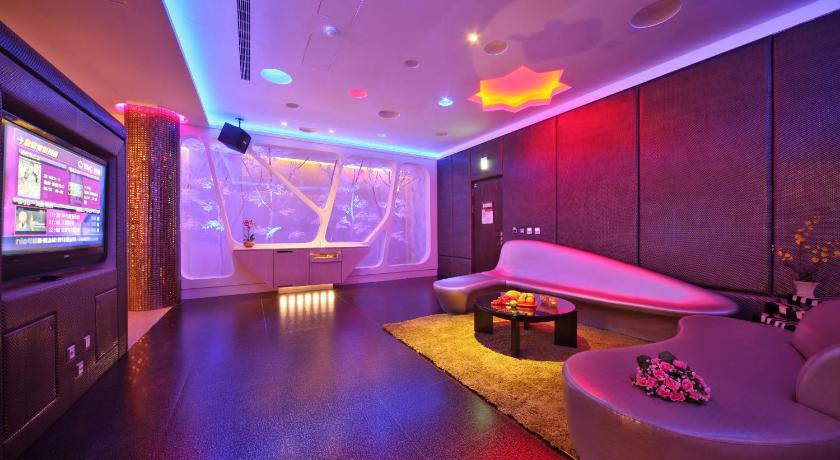 大型雙人房 - 限18:00後入住 (Large Double Room - Check-In After 18:00)的照片 10