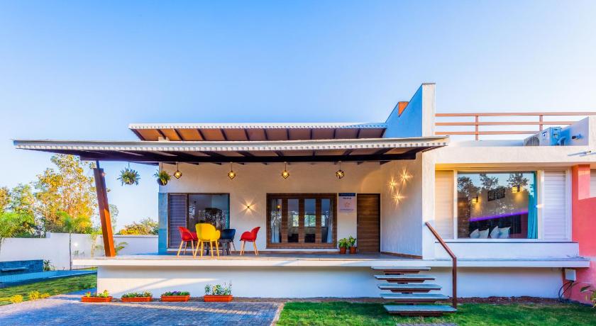 SaffronStays Blue Jasmine - twin 2BR pet-friendly villas with plunge pool, gardens & birdwatching ne