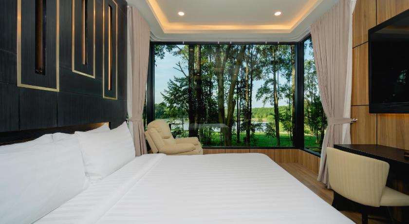High Tree Resort Krabi - image 2