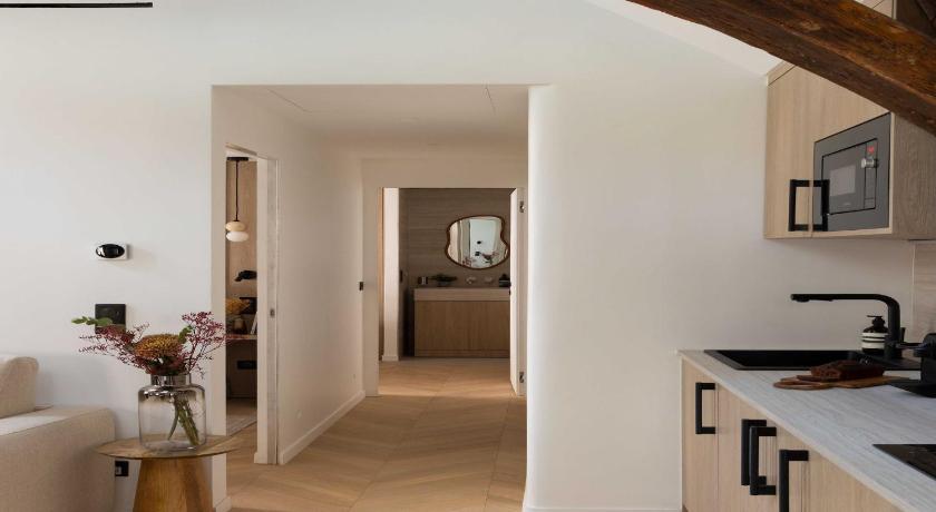 Charming Apt - 2BR-6P - Le Marais - image 10