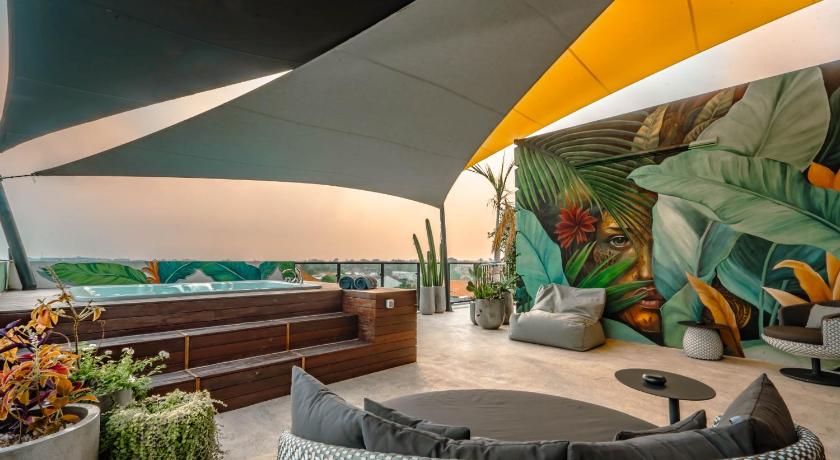 Onyx Beach Hotel - image 4