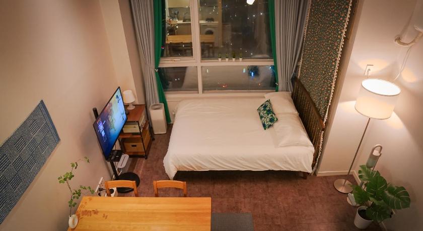 Image of Two-Bedroom Apartment with City View 14