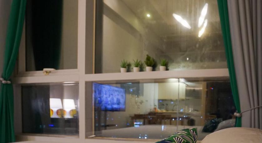 Image of Two-Bedroom Apartment with City View 11