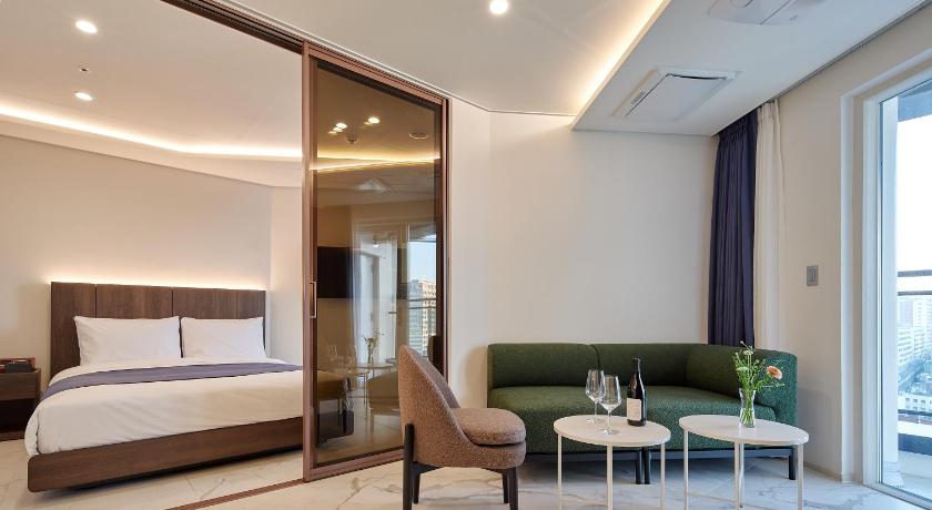 서울 호텔 더 보타닉 세운 명동 (HOTEL THE BOTANIK SEWOON MYEONGDONG) 4성급 호텔 스위트룸