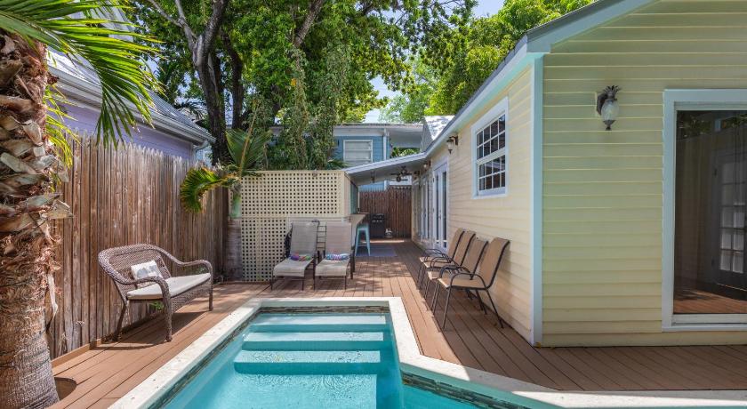 Key West Villa The Watson House 4-Star Accommodation view
