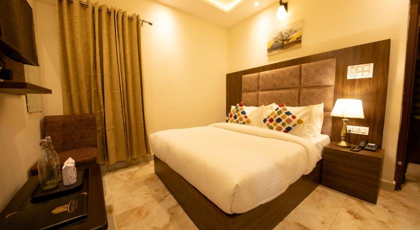 Perfectstayz Dhruv Nanda - image 38