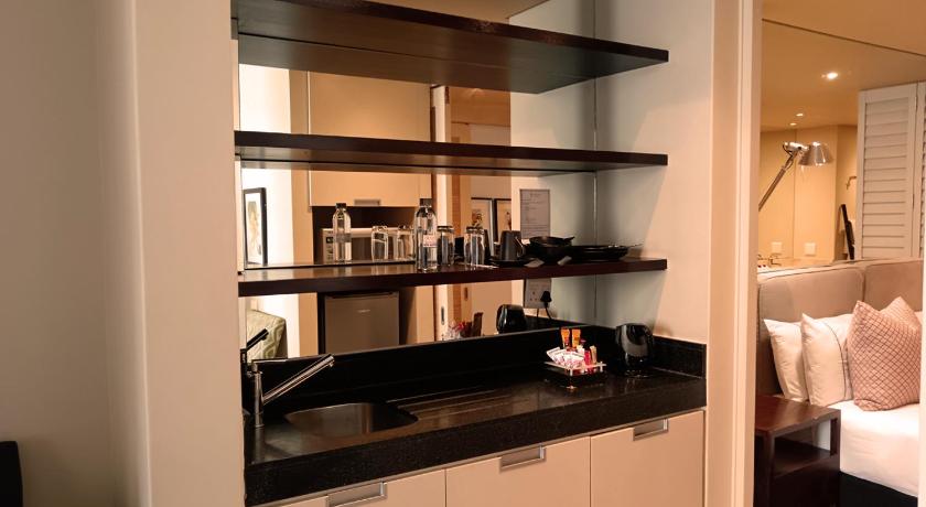 Image of Executive Suite Twin 1