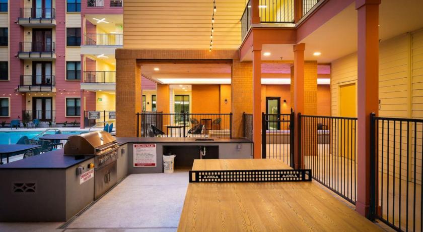 샌안토니오 (TX) Chic 1BR w Gym & Parking Near Rvrwalk & Dome 5성급 숙소 객실