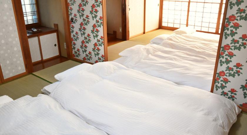 松本 Traditional Japanese House -Near Matsumoto Castle- 3つ星 宿泊施設 プール