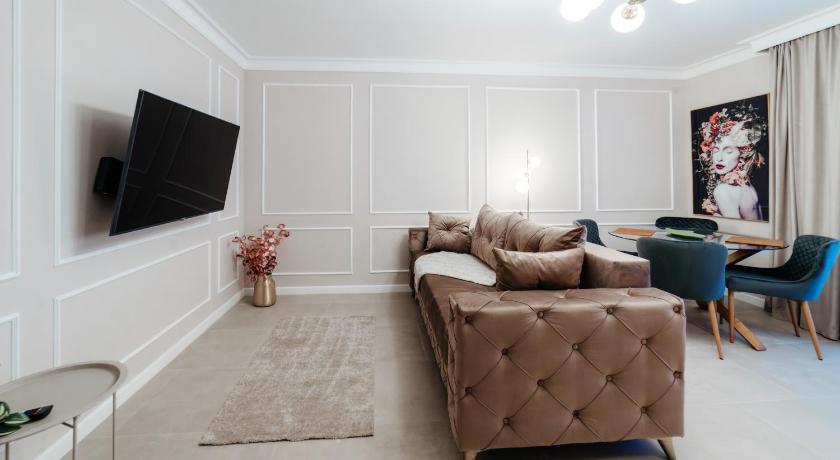 The Monarch Residential 10