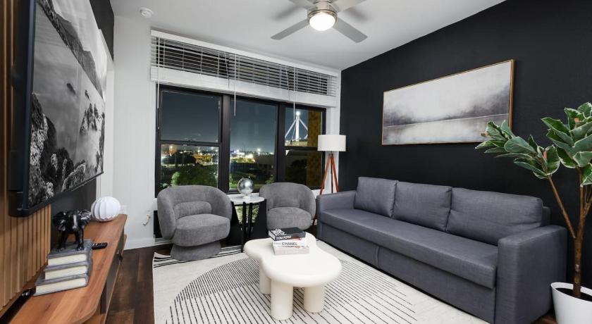 San Antonio 1BR Escape w Pool&Parking, Near Rvrwlk & Conv Ctr 5-Star Accommodation room