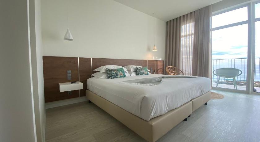 ポルト・コヴォ Porto Covo Praia Hotel & SPA 4つ星 ホテル レストラン